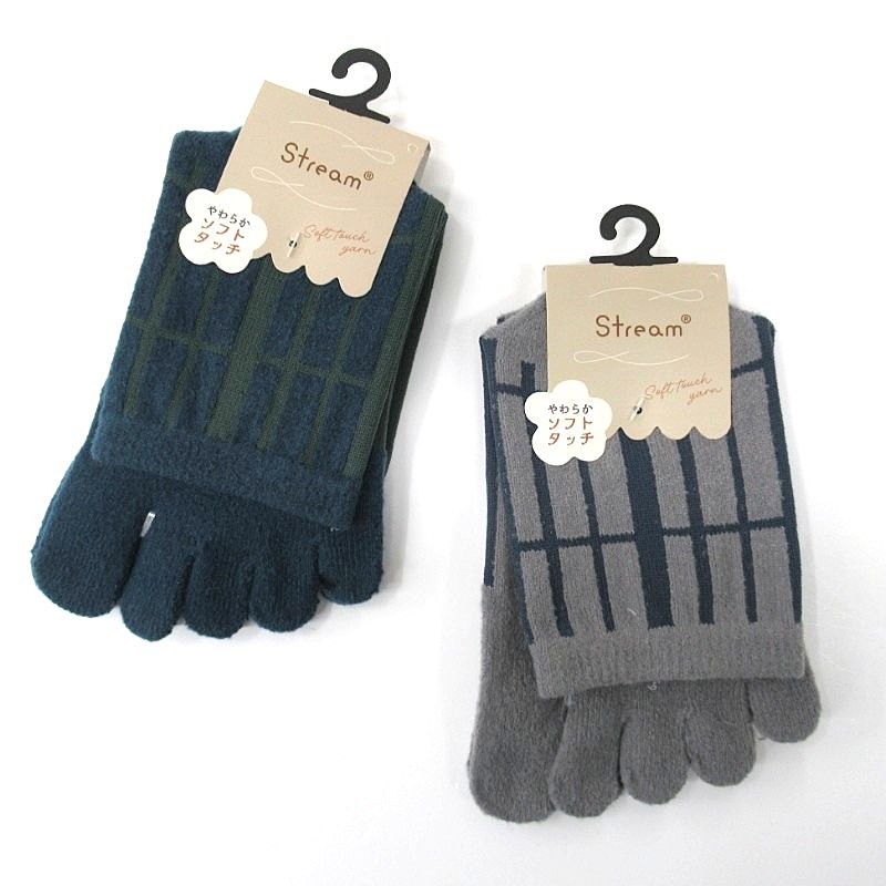 STREAM -やわらかソフトタッチ- スパイラルストライプ柄 5指クルーソックス